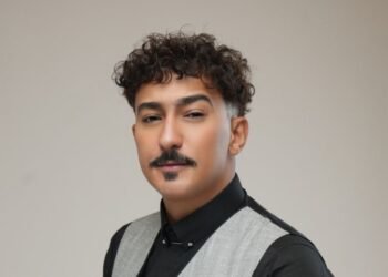 أحمد عاشور.. صوت جدة الذي يجوب اللهجات