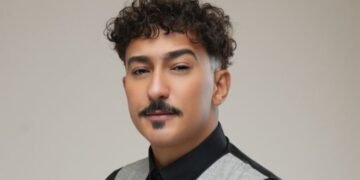 أحمد عاشور.. صوت جدة الذي يجوب اللهجات