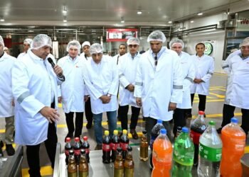 رئيس الوزراء يفتتح خط إنتاج جديد لـ “كوكاكولا هيلينك مصر” بالإسكندرية