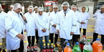 رئيس الوزراء يفتتح خط إنتاج جديد لـ “كوكاكولا هيلينك مصر” بالإسكندرية
