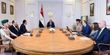 السيسي يتابع حوكمة التعيينات والترقيات بالدولة..ويوجّه بتعزيز الكفاءة والشفافية في الجهاز الإداري