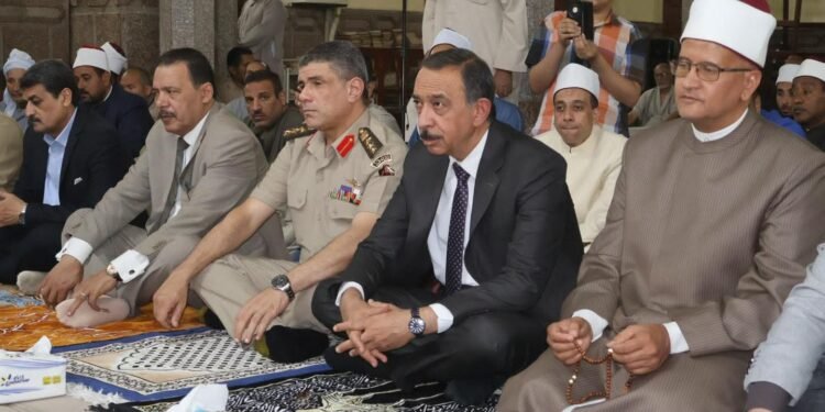 محافظ سوهاج يشهد احتفال الأوقاف بالعام الهجري الجديد بمسجد ” العارف بالله”