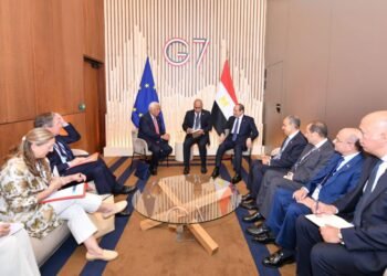 السيسي يبحث مع رئيس المجلس الأوروبي تعزيز الشراكة الاستراتيجية وتسوية أزمات المنطقة على هامش قمة السبع