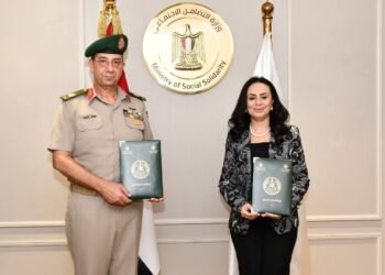 القوات المسلحة توقع بروتوكولى تعاون مع وزارة التضامن الإجتماعى وجامعة القاهرة