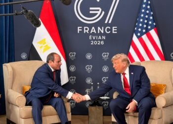 السيسي وترامب بإيفيان يتفقان على تكثيف التنسيق لتسوية أزمات الشرق الأوسط ودفع خطة سلام غزة