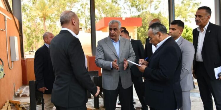 وزير الدولة للإنتاج الحربي يتابع تشغيل أحد خطوط الإنتاج الحيوية بسواعد الكوادر الفنية بشركة أبو زعبل للكيماويات المتخصصة دون الاستعانة بخبرات أجنبية