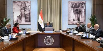 مدبولي: مشروعات تحلية مياه البحر حل مستدام للتوسع المائي وتوطين صناعة الأغشية بالتعاون مع شركات عالمية