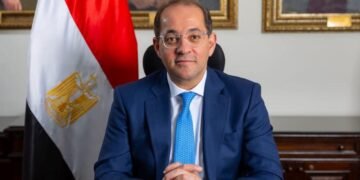 وزير المالية في لقائه مع وفد «لازارد الاستشارية السيادية» على هامش منتدى باريس: اقتصادنا يستعيد ثقة المستثمرين.. بأداء جيد ومتوازن وسط تحديات عالمية وإقليمية