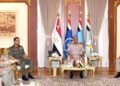 وزير الدفاع والإنتاج الحربي يلتقي نائب القائد العام للجيش الوطني الليبي ورئيس الأركان العامة للجيش الوطني الليبي