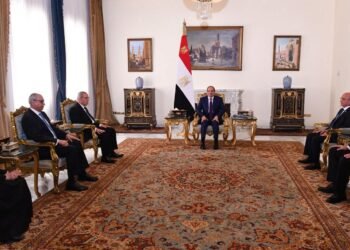 السيسي يشهد حلف اليمين لرؤساء الهيئات القضائية الجديدة ويكرم رؤساءها السابقين بوسام الجمهورية