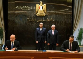 باستثمارات 35 مليون دولار:رئيس الوزراء يشهد توقيع عقد شركة “أجيليتي” لإنشاء وتشغيل منطقة لوجستية داخل المنطقة الاقتصادية لقناة السويس