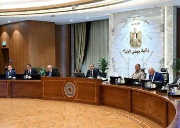 البنك المركزي المصري: لا صحة لطباعة عملات ورقية جديدة من فئات 25 و50 قرشًا والجنيه الورقي