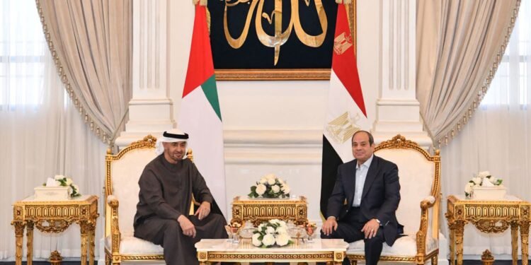 السيسي ومحمد بن زايد في العلمين.. تأكيد على عمق العلاقات والتشاور بشأن مستجدات المنطقة
