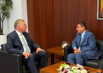 وزير البترول والثروة المعدنية يبحث مع نظيره الأردني تعزيز التكامل في الطاقة والتعدين وفتح آفاق جديدة للشراكات