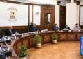 رئيس الوزراء يتابع مستجدات الموقف التنفيذي لمشروع تنمية مدينة “رأس الحكمة”