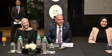 وزير الاستثمار والتجارة الخارجية، في حوار مفتوح مع طلاب الجامعات حول الاستثمار والتجارة ومستقبل الاقتصاد المصري