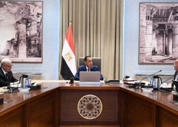 رئيس الوزراء يستعرض ملامح الحزمة الثانية من التسهيلات الضريبية لتعزيز الشراكة مع مجتمع الأعمال وجذب الاستثمارات