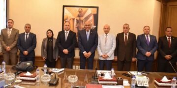 رئيس هيئة تنمية الصعيد والهيئة العربية للتصنيع يبحثان تعزيز التعاون لدعم مشروعات التنمية بالصعيد