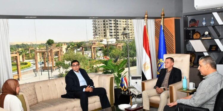 محافظ أسوان يبحث مع مدير المعهد القومى للإتصالات الإستعدادات النهائية لإستضافة المنتدى الأفرو-الآسيوى للإبتكار والتكنولوجيا 2026