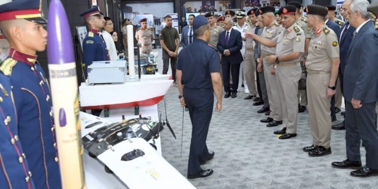 وزير الدفاع والإنتاج الحربي يشهد فعاليات اليوم العلمي للكلية الفنية العسكرية