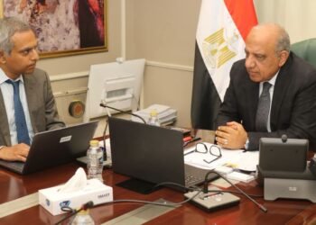 وزير الكهرباء والطاقة يبحث مع وفد البنك الدولي دعم وتعزيز سبل الشراكة والتعاون في مجالات الاستدامة المالية والتشغيل الاقتصادي