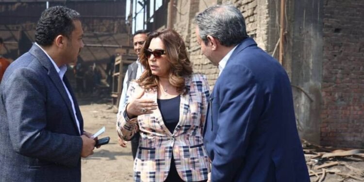 وزيرة التنمية المحلية والبيئة في زيارة مفاجئة لتفقد منطقة العكرشة الصناعية بالقليوبية