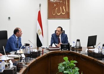 رئيس الوزراء يبحث زيادة حوافز أعضاء هيئة التدريس بالجامعات والمراكز البحثية