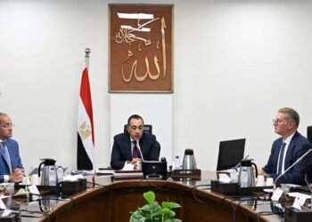 رئيس الوزراء يتابع جهود زيادة المخزون الاستراتيجي من المنتجات البترولية