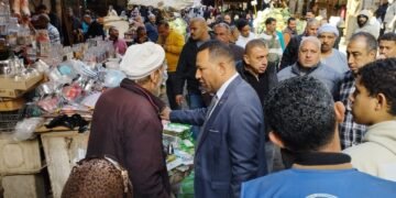 الدكتور احمد عبد الخالق رئيس حي الوايلي مسؤول بدرجة إنسان
