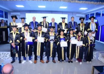انطلاقة جديدة للبحث العلمي.. جامعة سوهاج تحتفل بأول دفعة من باحثي كلية الدراسات العليا والبحوث البيئية