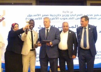 اتحاد الإعلاميين الأفريقي الآسيوي يكرّم الكاتبة الجنوب سودانية إستيلا قايتانو تقديراً لإسهاماتها الأدبية والإنسانية