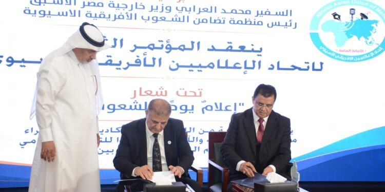 اتحاد الإعلاميين الأفريقي الآسيوي و”يونا” يوقعان مذكرة تفاهم لتعزيز التعاون الإعلامي وتأهيل الشباب