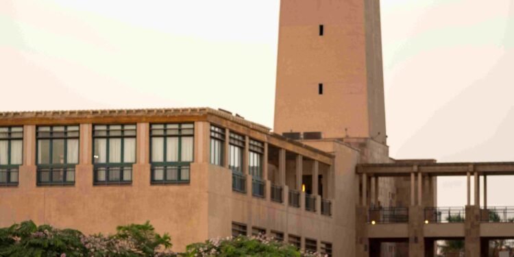 الجامعة الأمريكية بالقاهرة تستضيف 10 رياضات في دورة الألعاب الإفريقية