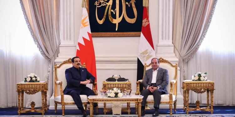 السيسي وملك البحرين بالعلمين: أمن البحرين جزء من الأمن القومي المصري وتأكيد على وقف الحرب في غزة