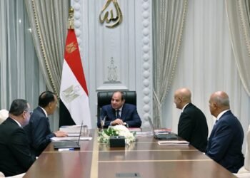 الرئيس السيسي يوجه بتكثيف معارض المستلزمات الدراسية وحوكمة المصروفات قبل العام الدراسي الجديد