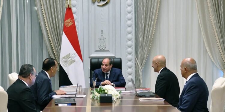 الرئيس السيسي يوجه بتكثيف معارض المستلزمات الدراسية وحوكمة المصروفات قبل العام الدراسي الجديد