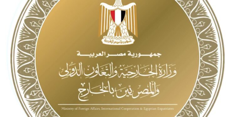 وزير الخارجية يبحث هاتفيا مع نظيره الإيطالي سبل تعزيز العلاقات الثنائية والتطورات الإقليمية