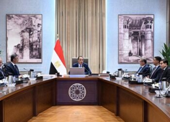 رئيس الوزراء يتابع جهود توافر السلع وضبط حركة الأسواقرئيس الوزراء يتابع جهود توافر السلع وضبط حركة الأسواق