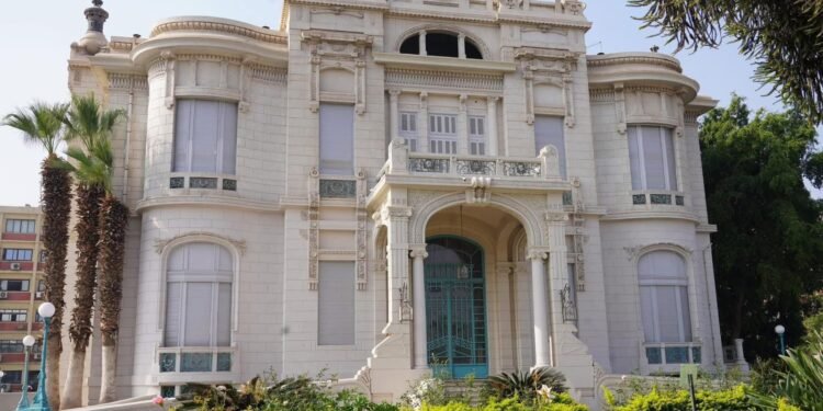 معامل جامعة عين شمس تستعد لاستقبال طلاب المرحلة الأولى