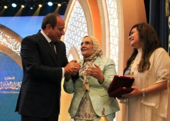 القومي للمرأة يهنئ د.مروة ياسين ود. آمال إسماعيل بمناسبة تكريمهما من السيد رئيس الجمهورية