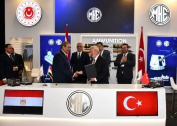 “جمبلاط” يشهد توقيع مذكرة تفاهم بين “الإنتاج الحربي” و”MKE” التركية للتعاون المشترك في عدد من المجالات
