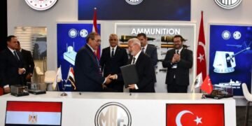 “جمبلاط” يشهد توقيع مذكرة تفاهم بين “الإنتاج الحربي” و”MKE” التركية للتعاون المشترك في عدد من المجالات