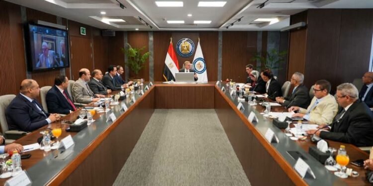 وزير البترول: زيادة تشغيل معامل التكرير لـ 80% تدعم الإنتاج المحلي وتوفر العملة الأجنبية