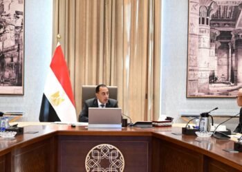 مدبولي يبحث مع “تويوتا تسوشو” توسيع استثماراتها في السيارات والطاقة النظيفة وتجميع فئة جديدة بمصر