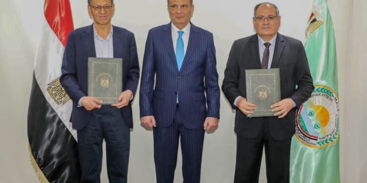 بروتوكول تعاون بين مركز البحوث الزراعية وجامعة الصين الزراعية لتعزيز البحث العلمي ونقل التكنولوجيا