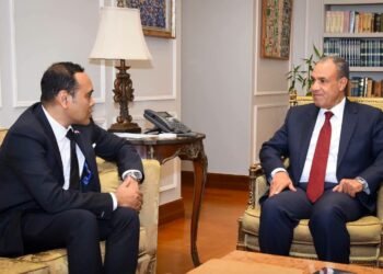 وزير الخارجية يستقبل وزير الدولة السنغافوري للشئون الخارجية والداخلية