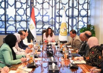 وزيرة البيئة تتابع مستجدات مشروع توظيف الكائنات الحية الدقيقة النافعة “EM” في مواجهة التحديات البيئية بالتعاون مع منظمة “EMRO” اليابانية