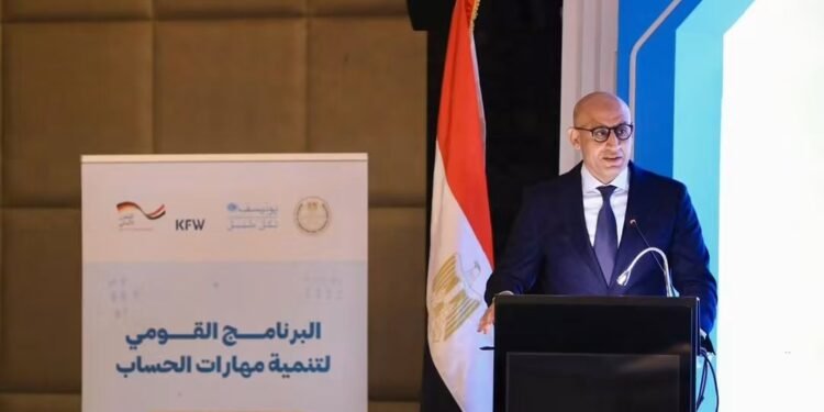 التعليم تطلق مرحلة جديدة من البرنامج القومي لتنمية مهارات اللغة العربية والحساب بالشراكة مع اليونيسف وساويرس