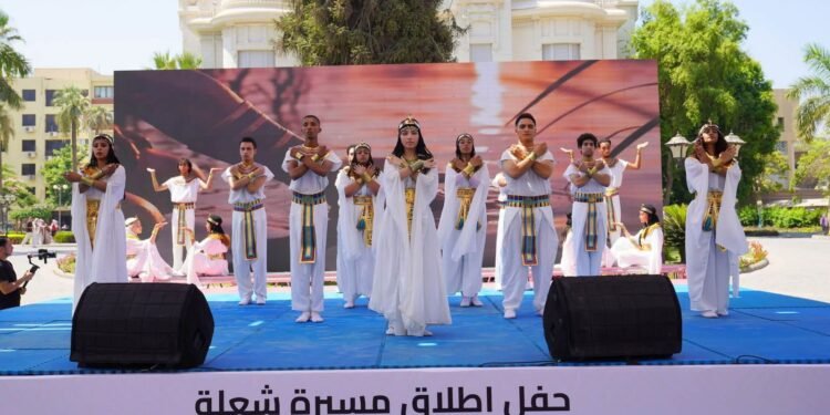 جامعة عين شمس ترفع شعار “شعلة واحدة. قارة واحدة”