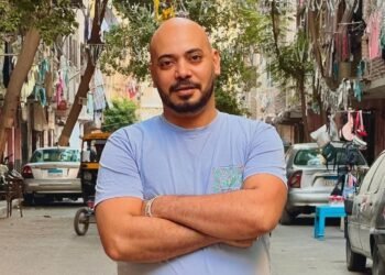 الأستاذ أحمد حسن يناشد محافظ الجيزة التدخل العاجل لإنقاذ شارع خاتم المرسلين بالعمرانية من ظلام الدامس وكارثة القمامة
